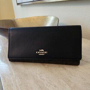 Coach Slim trifold wallet in signature canvas_Brand new
